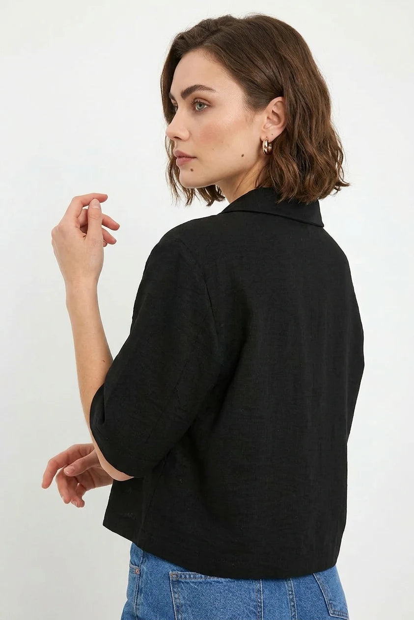 Kadın Klasik Yaka Crop Kısa Kol Oversize Düğmeli Keten Siyah Ceket