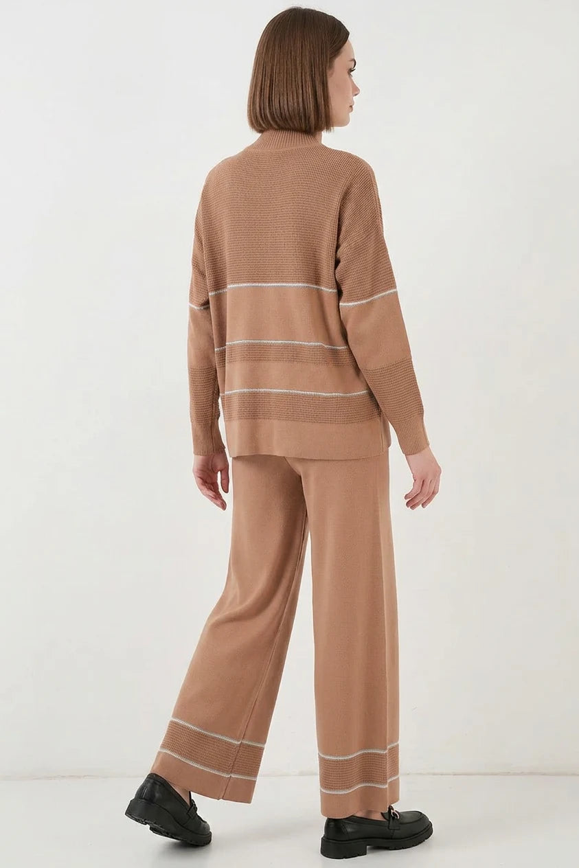 Kadın Düğmeli Yaka Oversize Çizgili Triko Camel İkili Takım