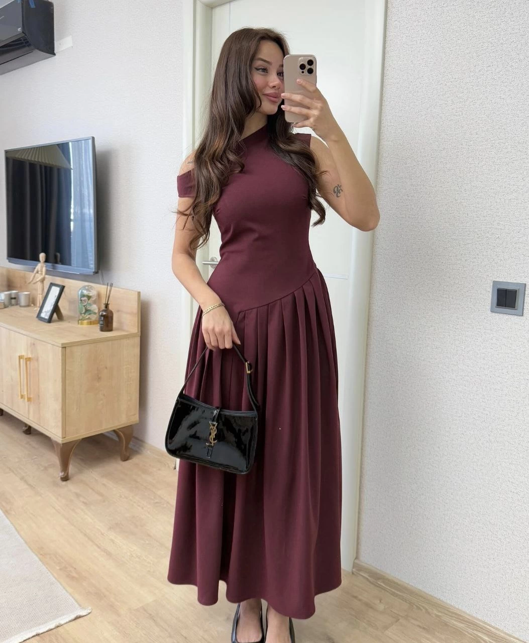 Kadın Asimetrik düşük yaka Kolsuz Uzun Elbise - Bordo