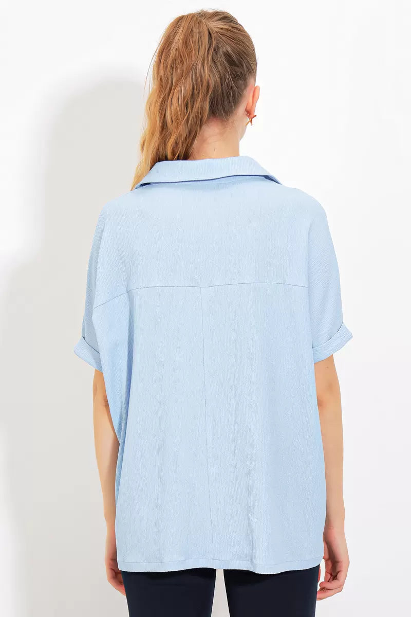 Kadın Polo Yaka Kısa Kol Düğmeli Oversize Mavi Bluz