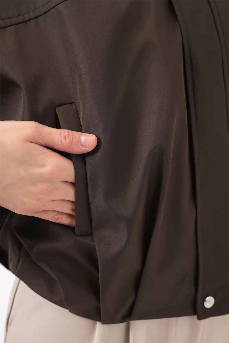 Kadın Klasik Yaka Oversize Kesim Omuz Detaylı Ceket