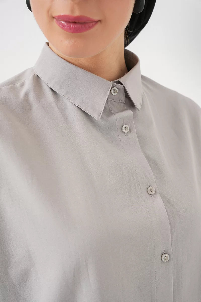 Kadın Oversize Kesim Basic Pamuklu Açık Gri Tesettür Gömlek