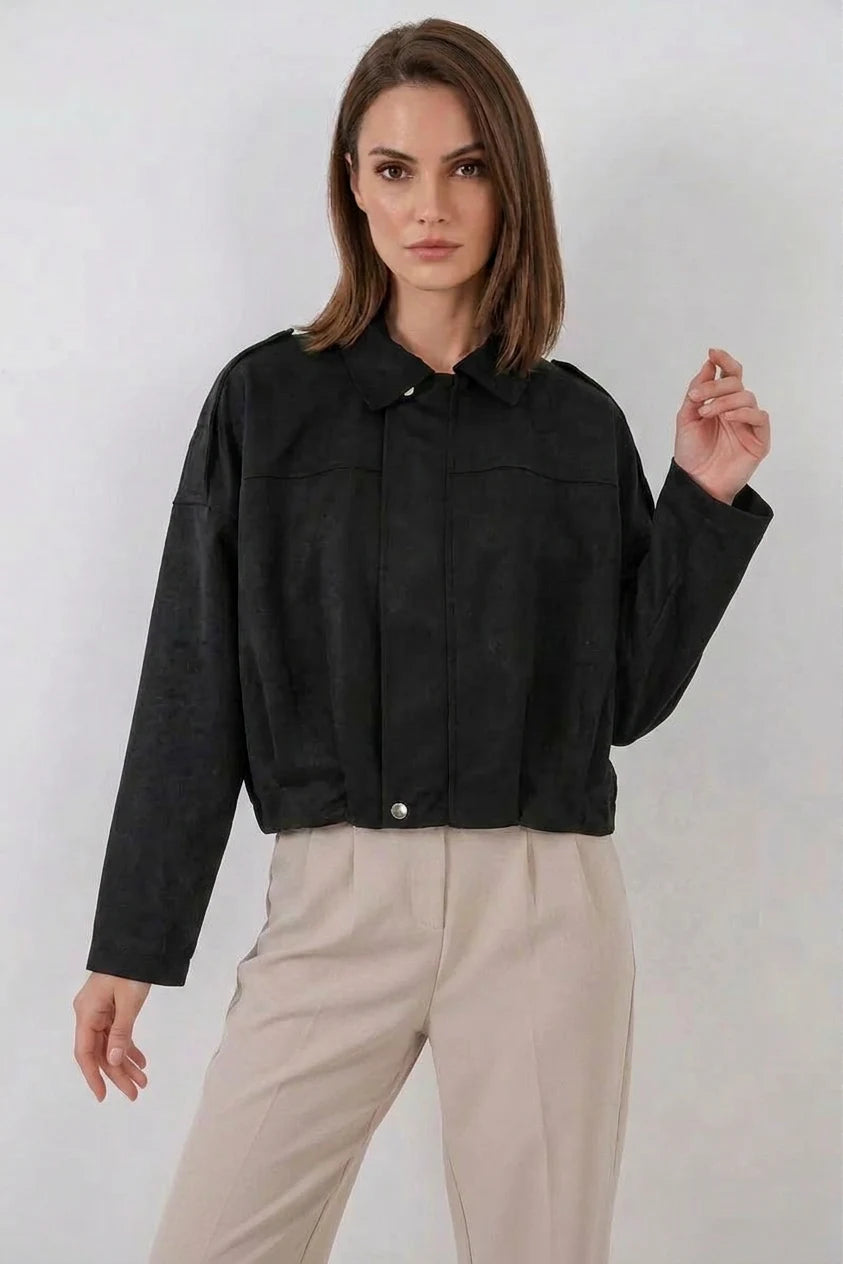 Kadın Klasik Yaka Oversize Omuz Detaylı Siyah Ceket