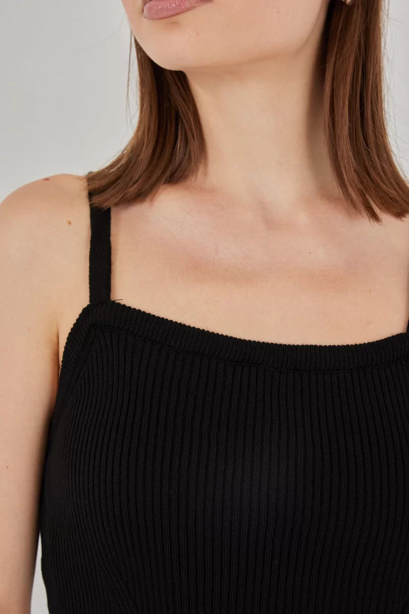 Kadın Kare Yaka Crop Askılı Siyah Bluz