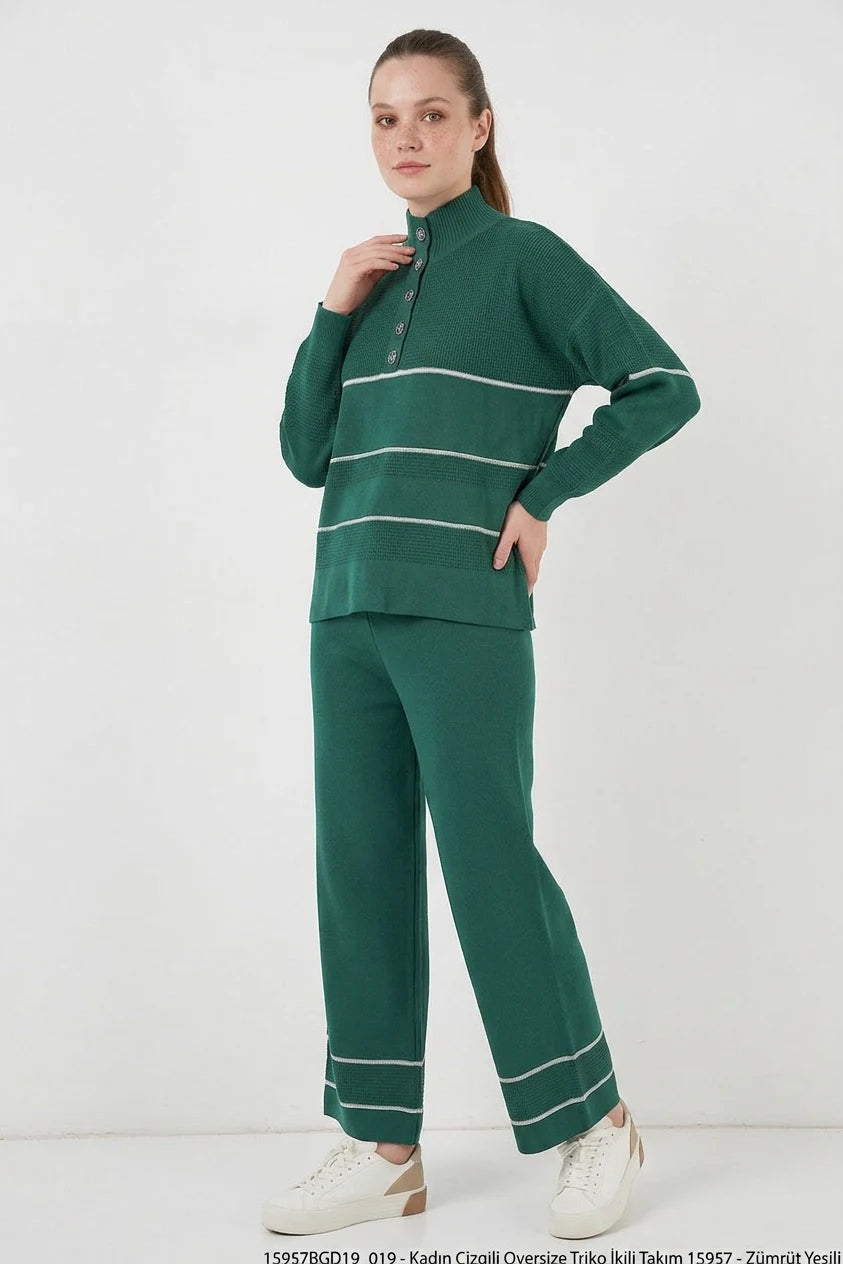 Kadın Yüksek Yaka Oversize Çizgili Triko İkili Takım