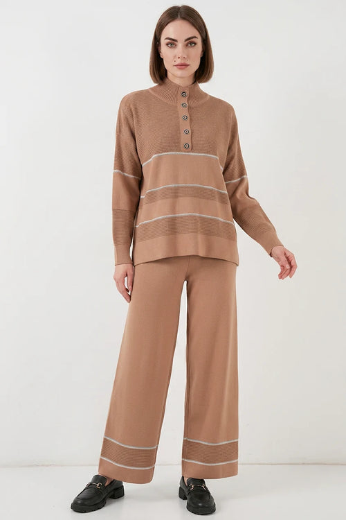 Kadın Düğmeli Yaka Oversize Çizgili Triko Camel İkili Takım
