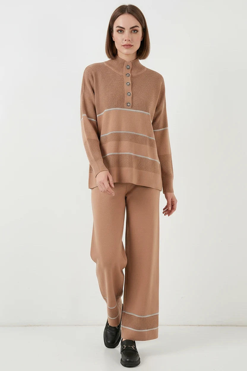Kadın Düğmeli Yaka Oversize Çizgili Triko Camel İkili Takım