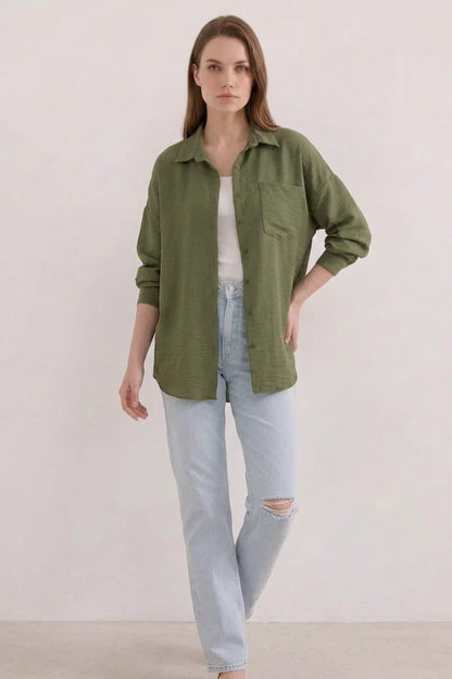 Kadın Oversize Kesim Tek Cepli Viskon Haki Gömlek