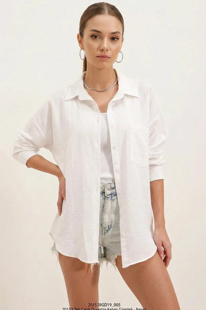 Kadın Oversize Tek Cepli Keten Beyaz Gömlek