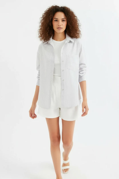 Kadın Oversize Tek Cepli Çizgili Pamuklu Gömlek