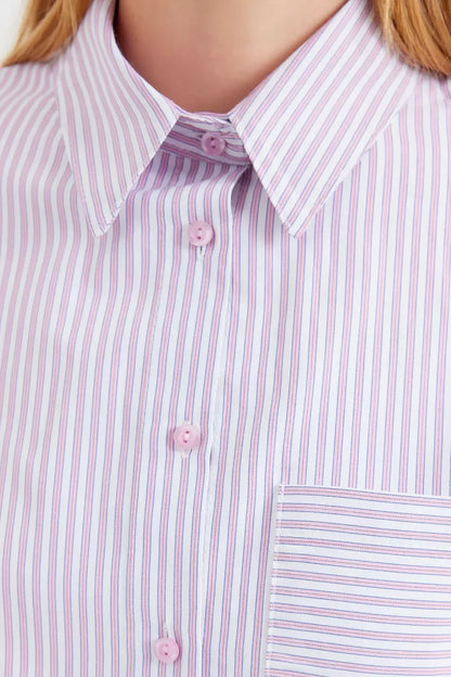 Kadın Tek Cepli Oversize Kesim Çizgili Pamuklu Pembe Gömlek