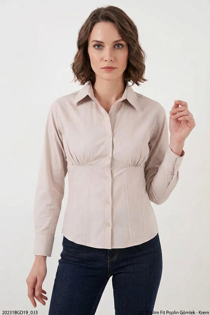 Kadın Slim Fit Belden Büzgülü Pamuklu Krem Gömlek