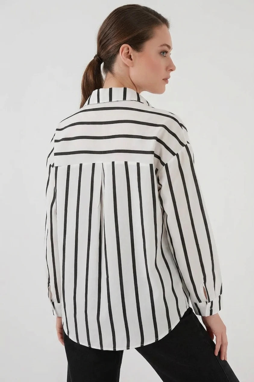 Kadın Basic Oversize Çizgili Siyah Beyaz Gömlek