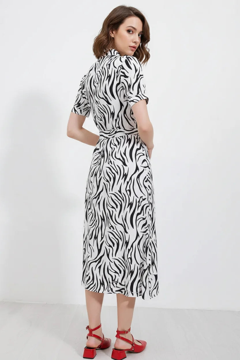 Kadın Gömlek Yaka Kuşaklı Kısa Kol Zebra Desenli Viskon Elbise