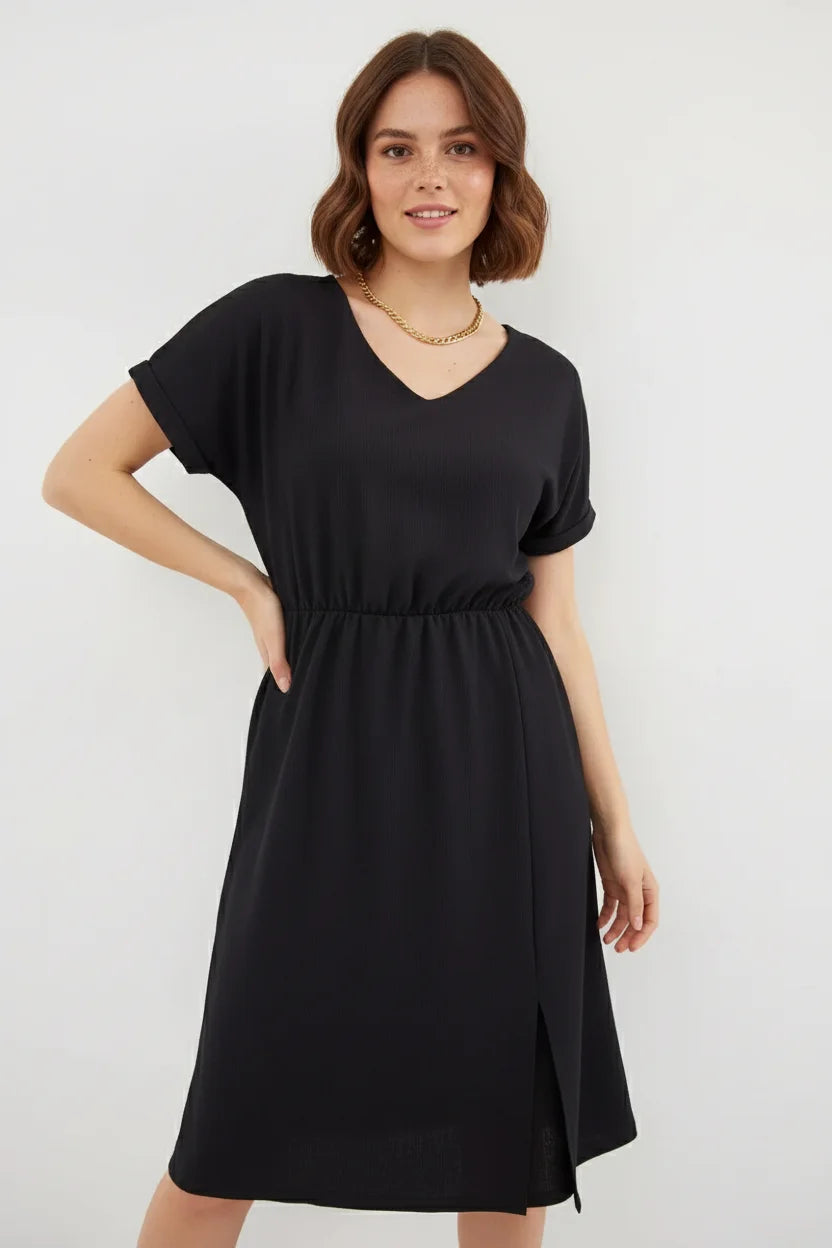 Kadın V Yaka Belden Büzgülü Yırtmaçlı Siyah Elbise