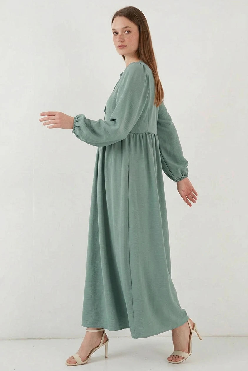 Kadın Bağcıklı Yaka Kemerli Balon Kol Çağla Yeşili Tesettür Elbise