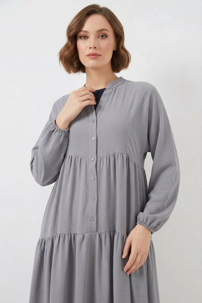 Kadın Gömlek Yaka Beli Büzgülü Fırfırlı Düğmeli Gri Tesettür Elbise