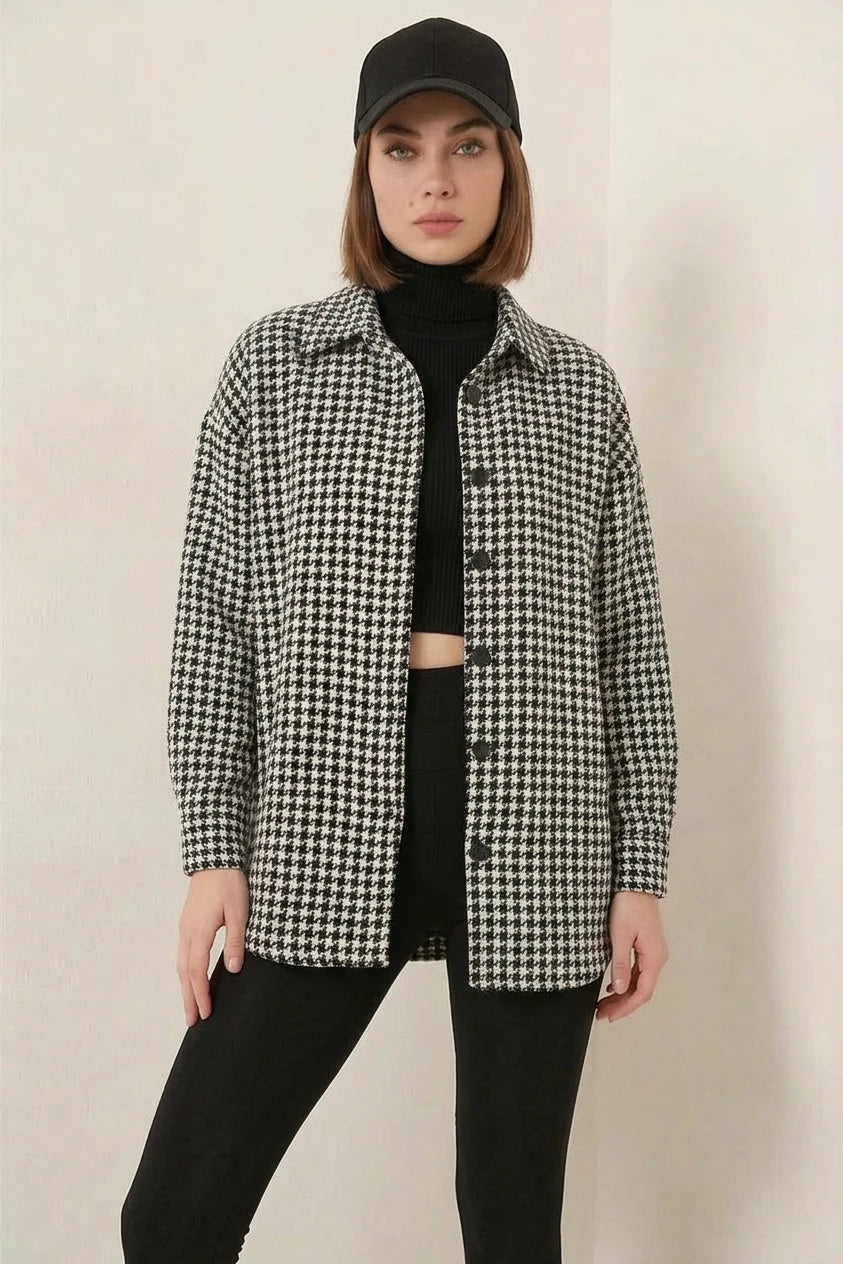 Kadın Oversize Kazayağı Desen Pamuklu Siyah Beyaz Gömlek