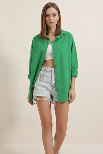 Kadın Oversize Kesim Basic Pamuklu Gömlek – Renk Seçenekleri 1