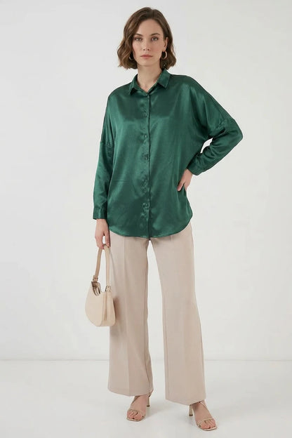 Kadın Oversize Kesim Saten Gömlek