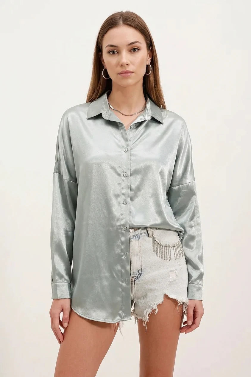 Kadın Oversize Kesim Saten Gömlek