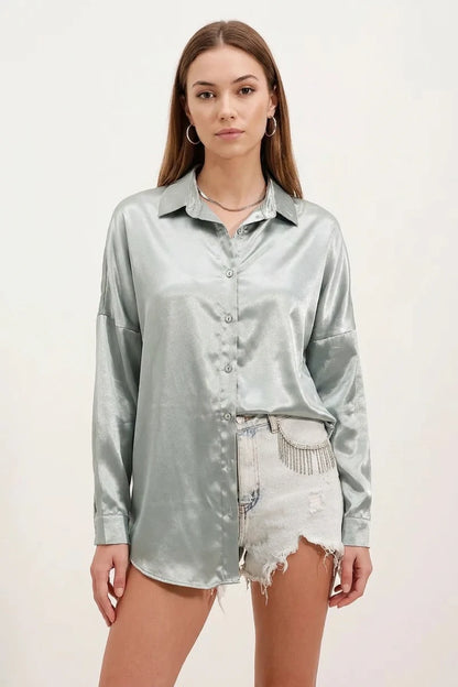 Kadın Oversize Kesim Saten Gömlek