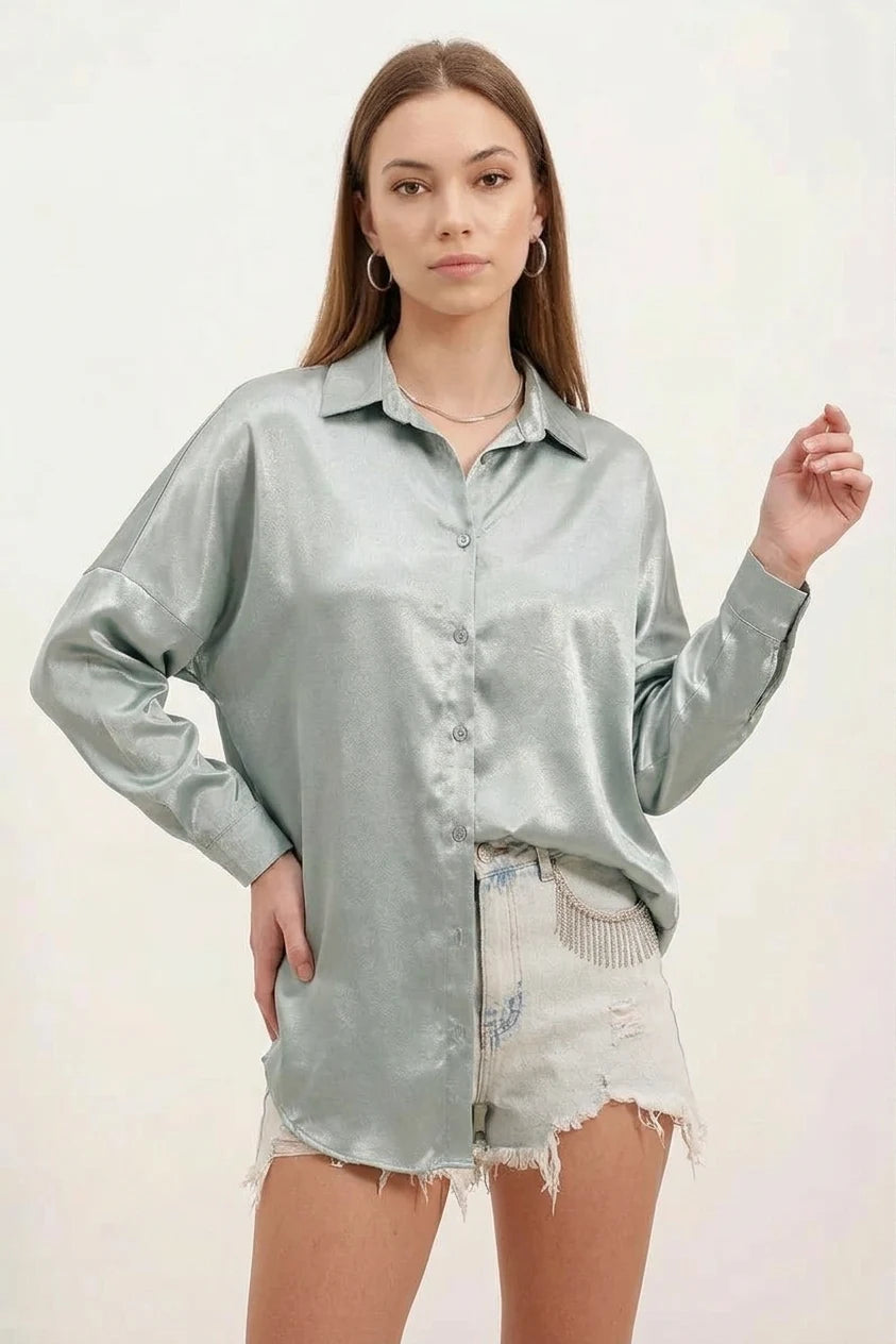 Kadın Oversize Kesim Saten Gömlek