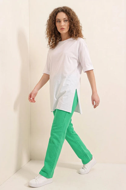 Kadın Yırtmaçlı Oversize Pamuklu Beyaz Tişört
