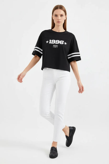 Kadın Basic Oversize Çizgili Kol Siyah Tişört
