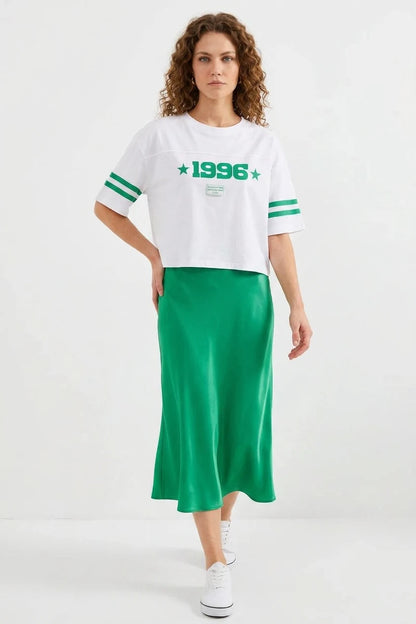 Kadın Yuvarlak Yaka Basic Oversize Çizgili Kol Baskılı Beyaz Tişört