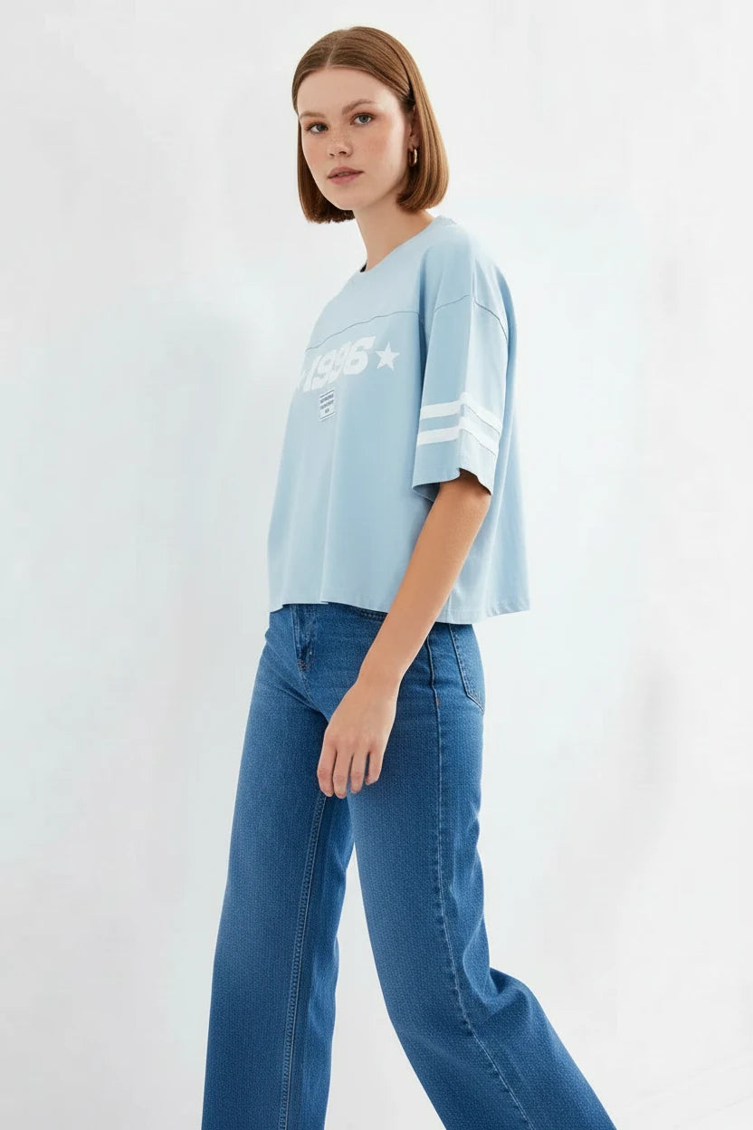 Kadın Basic Oversize Çizgili Kol Baskılı Mavi Tişört