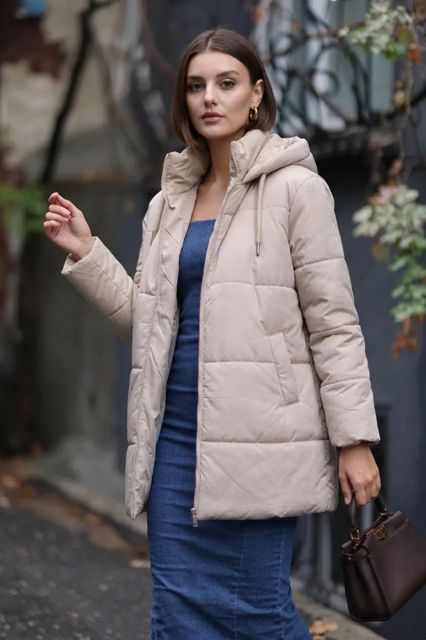 Kadın Kapüşonlu Oversize Bej Mont