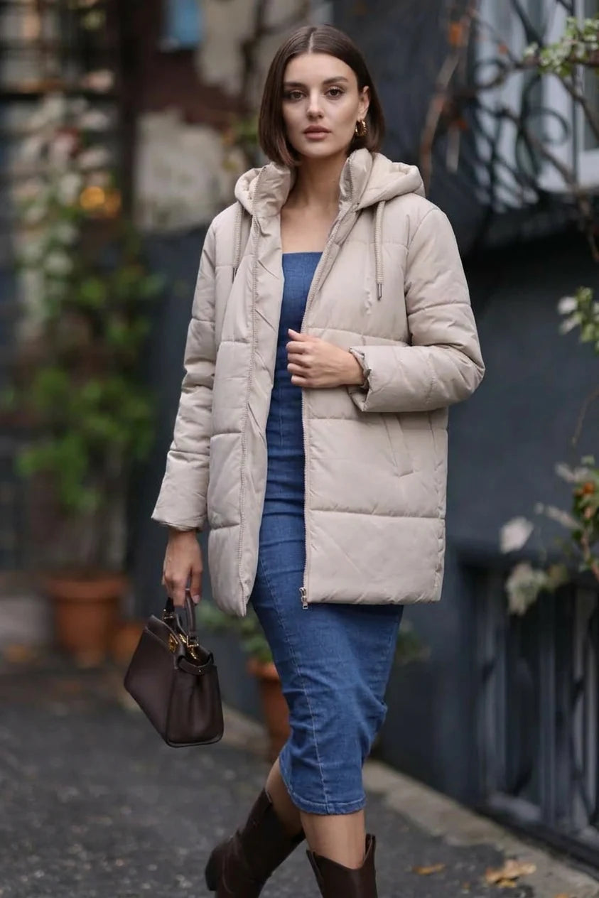 Kadın Kapüşonlu Oversize Bej Mont