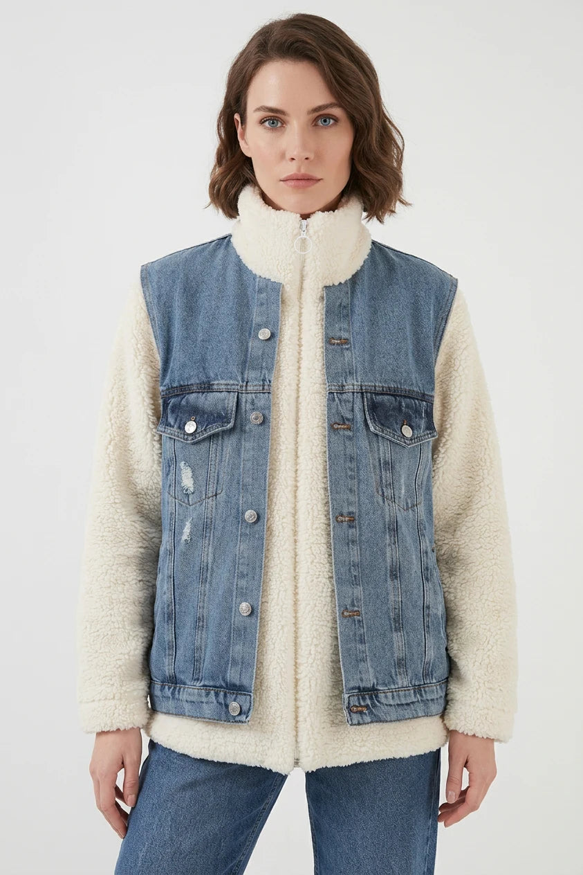Kadın Yüksek Yaka Denim Peluş Yırtık Detaylı Pamuklu Lacivert Mont