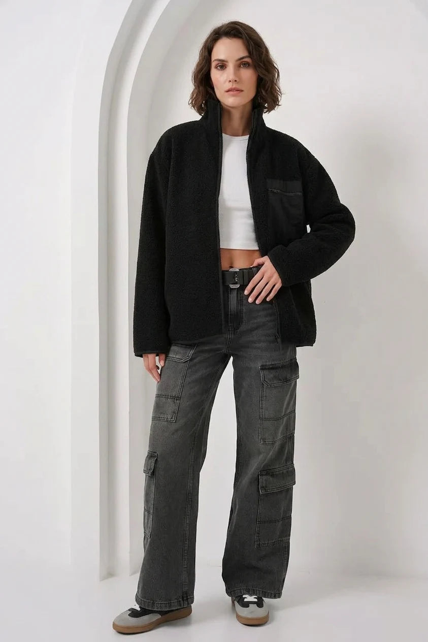 Kadın Yüksek Yaka Oversize Cep Detaylı Siyah Ceket