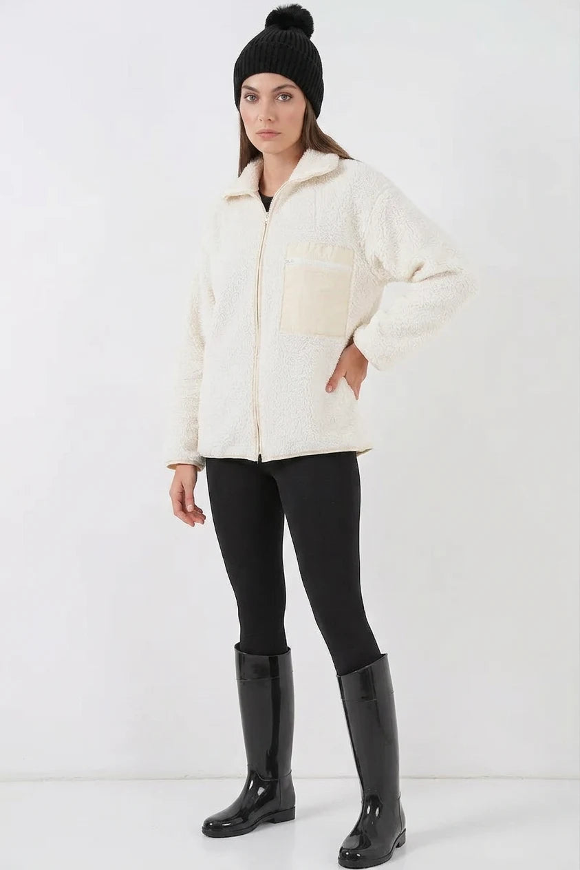 Kadın Dik Yaka Fermuarlı Oversize Cep Detaylı Bej Ceket