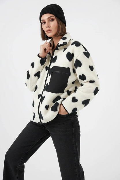 Kadın Dik Yaka Oversize Kalp Desenli Açık Beyaz Ceket