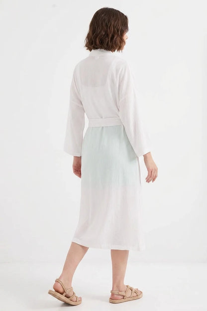 Kadın V Yaka Kuşaklı Yırtmaçlı Beyaz Kimono