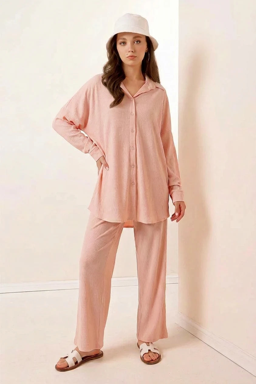 Kadın Gömlek Yaka Oversize Düğmeli Pudra İkili Takım