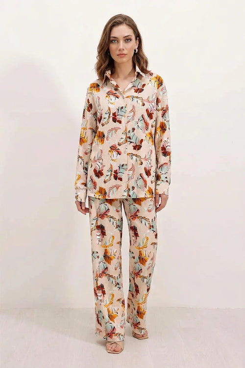 Kadın Gömlek Yaka Oversize Çiçek Desenli Krem İkili Takım