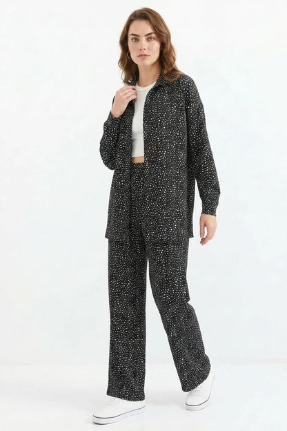 Kadın Gömlek Yaka Oversize Desenli Siyah Beyaz İkili Takım