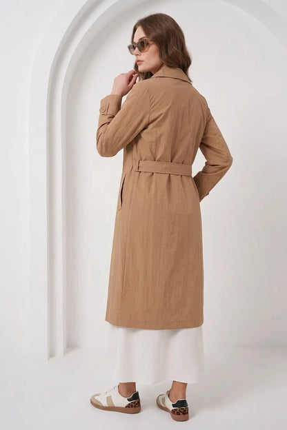 Kadın Kruvaze Yaka Kuşaklı Camel Trençkot