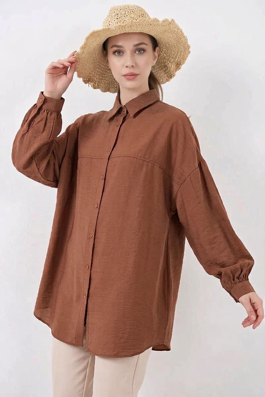 Kadın Kabartmalı Kumaş Oversize Viskon Sütlü Kahve Gömlek