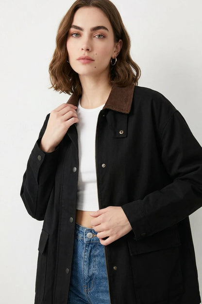 Kadın Klasik Yaka Cep Detaylı Oversize Ceket