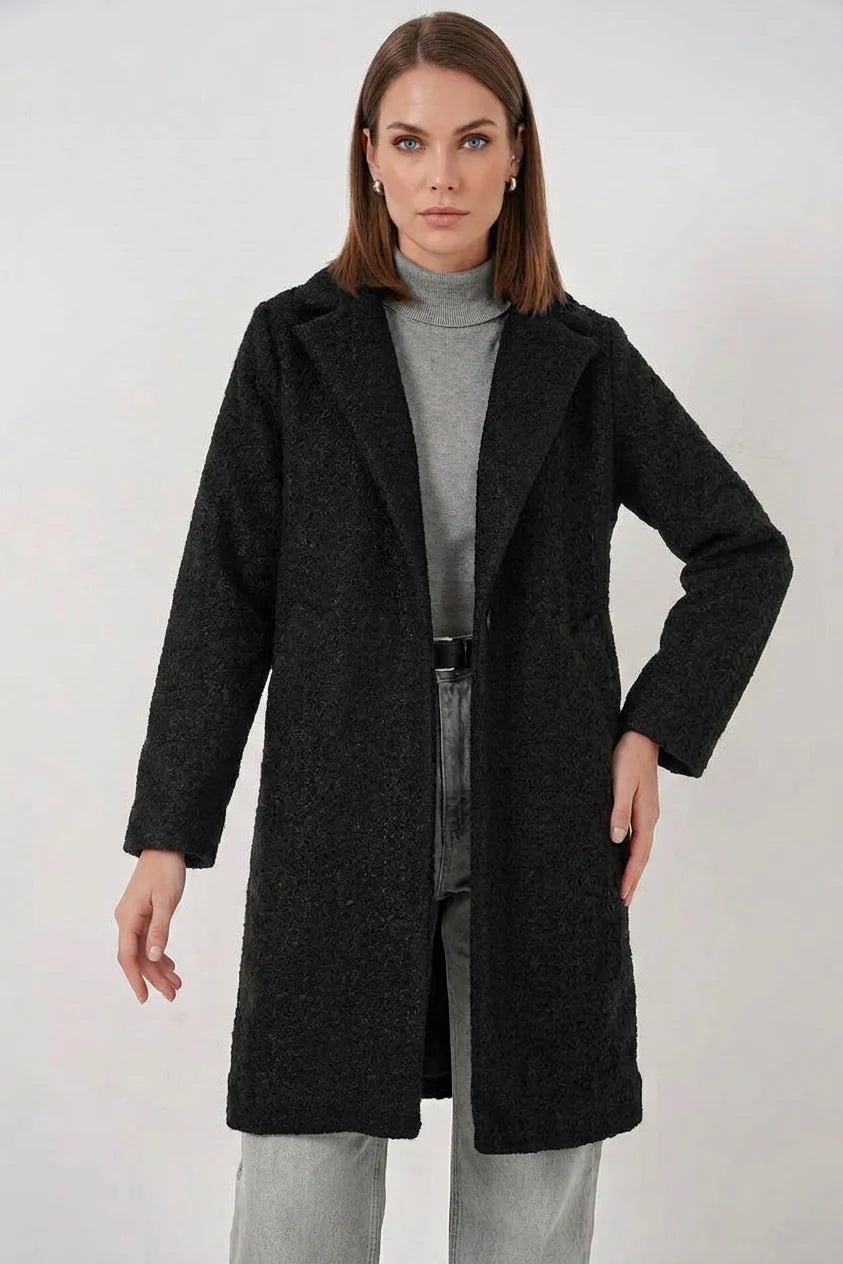 Kadın Kemerli Yaka Oversize Kaşe Siyah Kaban