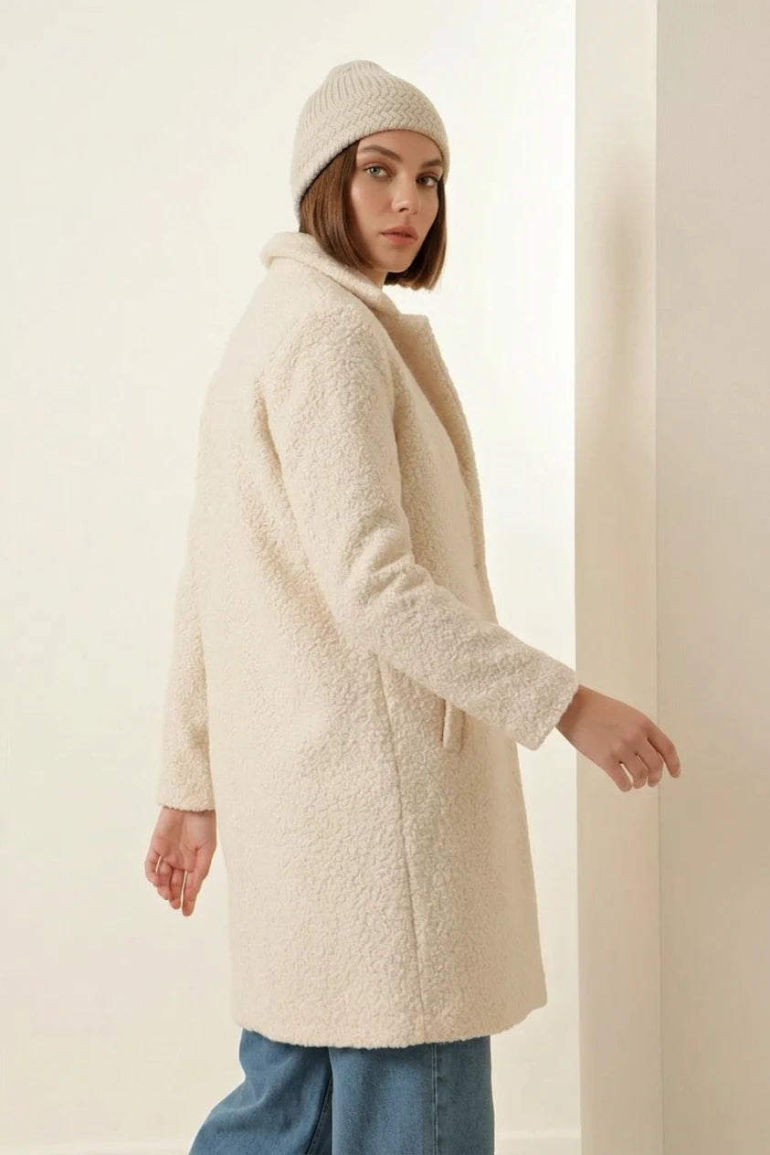 Kadın Klasik Yaka Oversize Kaşe Kaban
