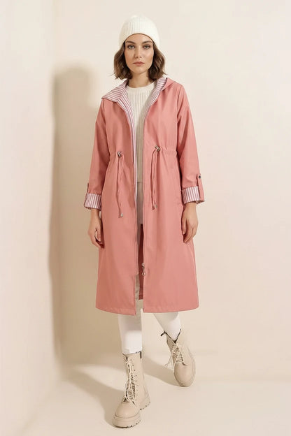 Kadın Beli Büzgülü Kapşonlu Çizgili Pembe Trençkot