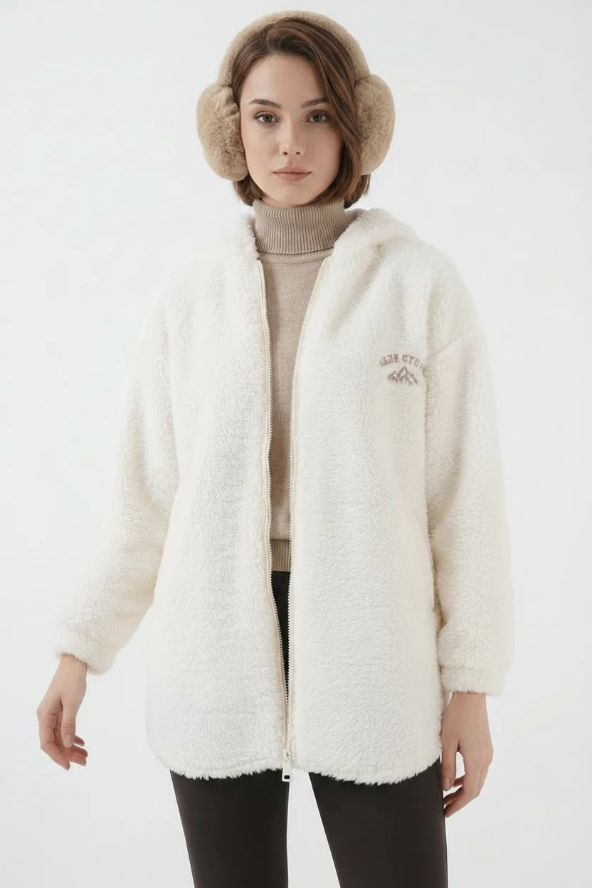 Kadın Kapüşonlu Peluş Oversize Beyaz Kaban