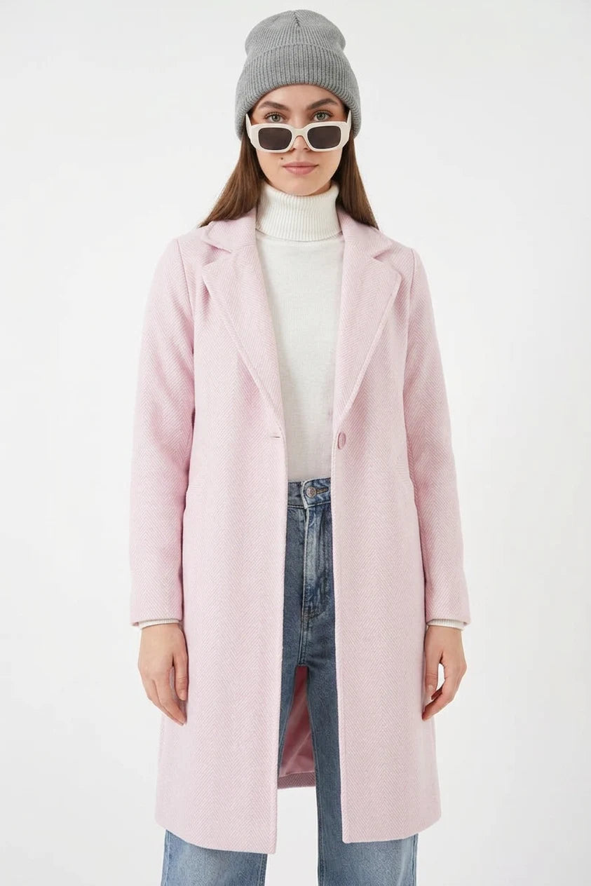 Kadın Klasik Yaka Kolları Tüylü Balık Sırtı Desenli Kaşe Kaban