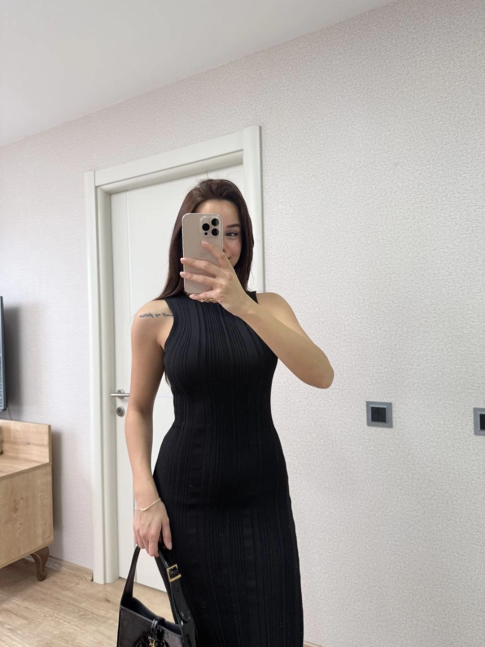Siyah